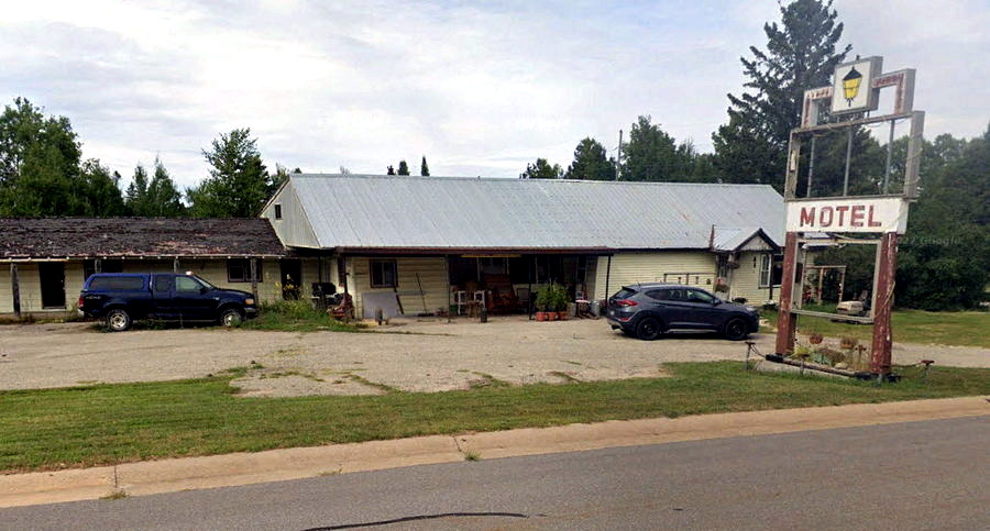 Brattain's Motel on M-28